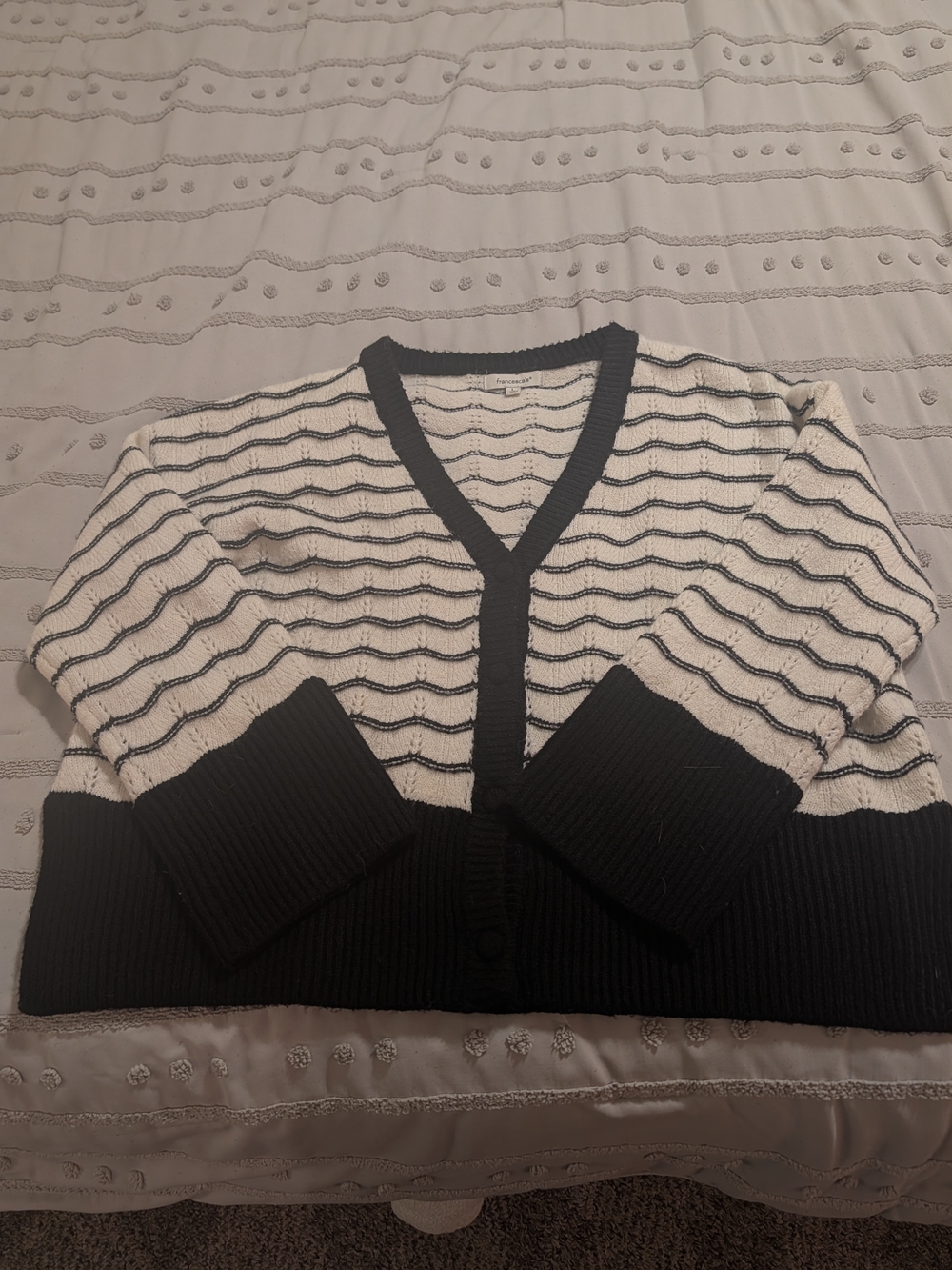 Black & White Striped V-Neck Women's Size Large Sweater Cardigan